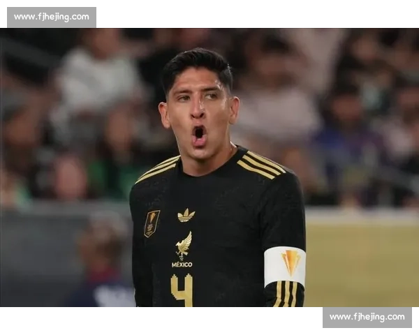 半场闷平后破局！墨西哥 2-0 沙特晋级，维加建功 + 沙特乌龙