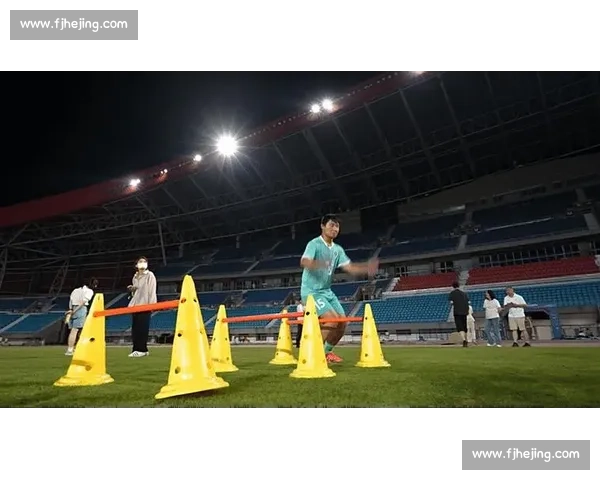 苏超眼神杀小将庞智超出征汉超联赛：少年锋芒剑指江城绿茵场